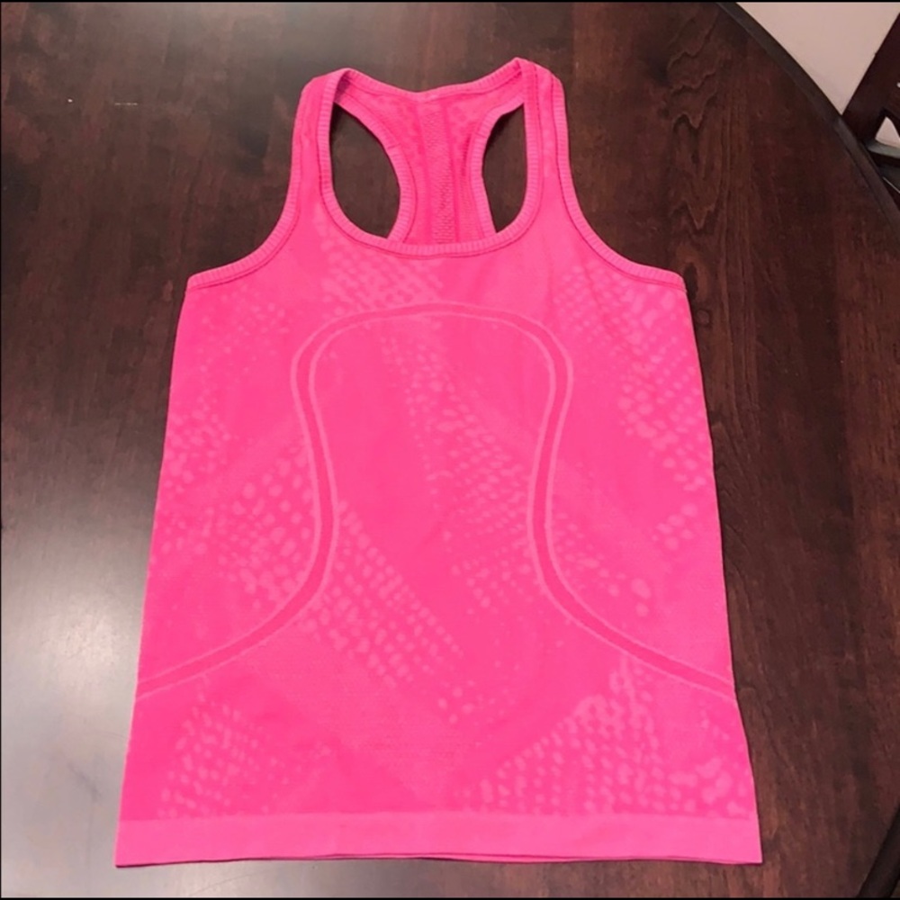 Lululemon Swifty Tech tank top!